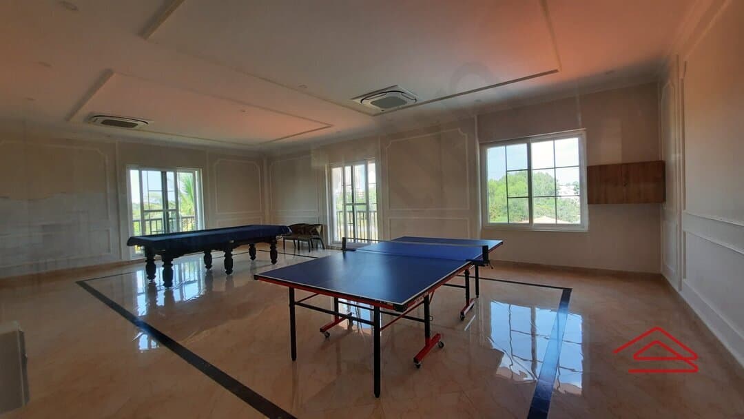 CardsRoom