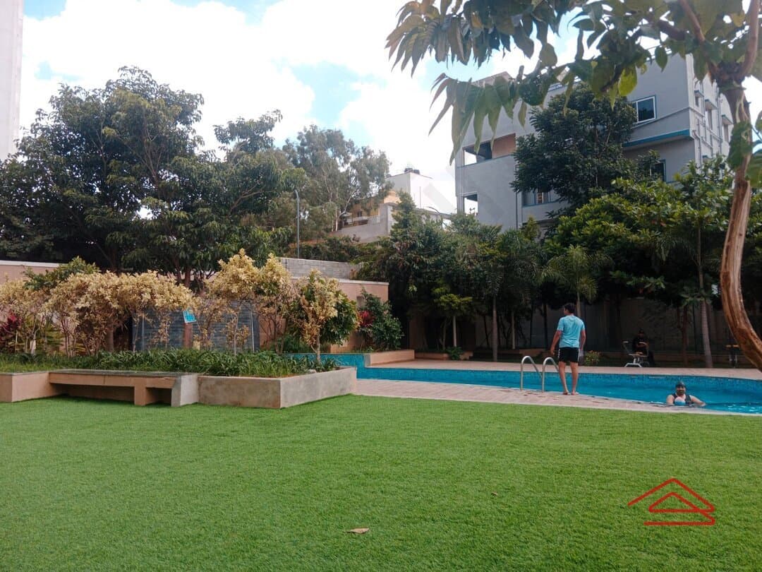 SwimmingPool