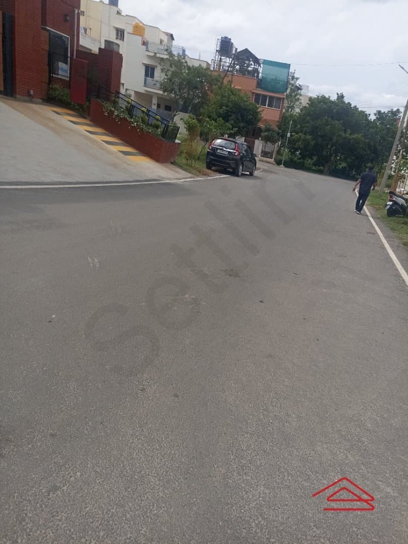 ApproachRoad