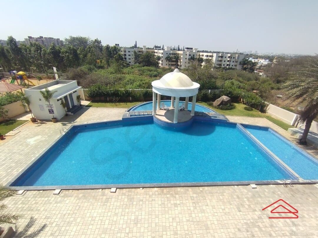 SwimmingPool